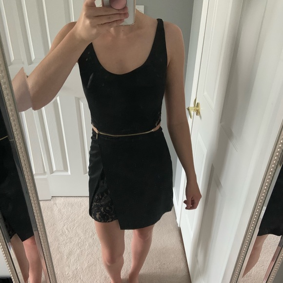Bebe Short Cocktail Dress - Black & Lace - Picture 9 of 10